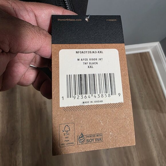 The North Face Men’s Apex Risor Jacket In TNF Black - Picture 4 of 10